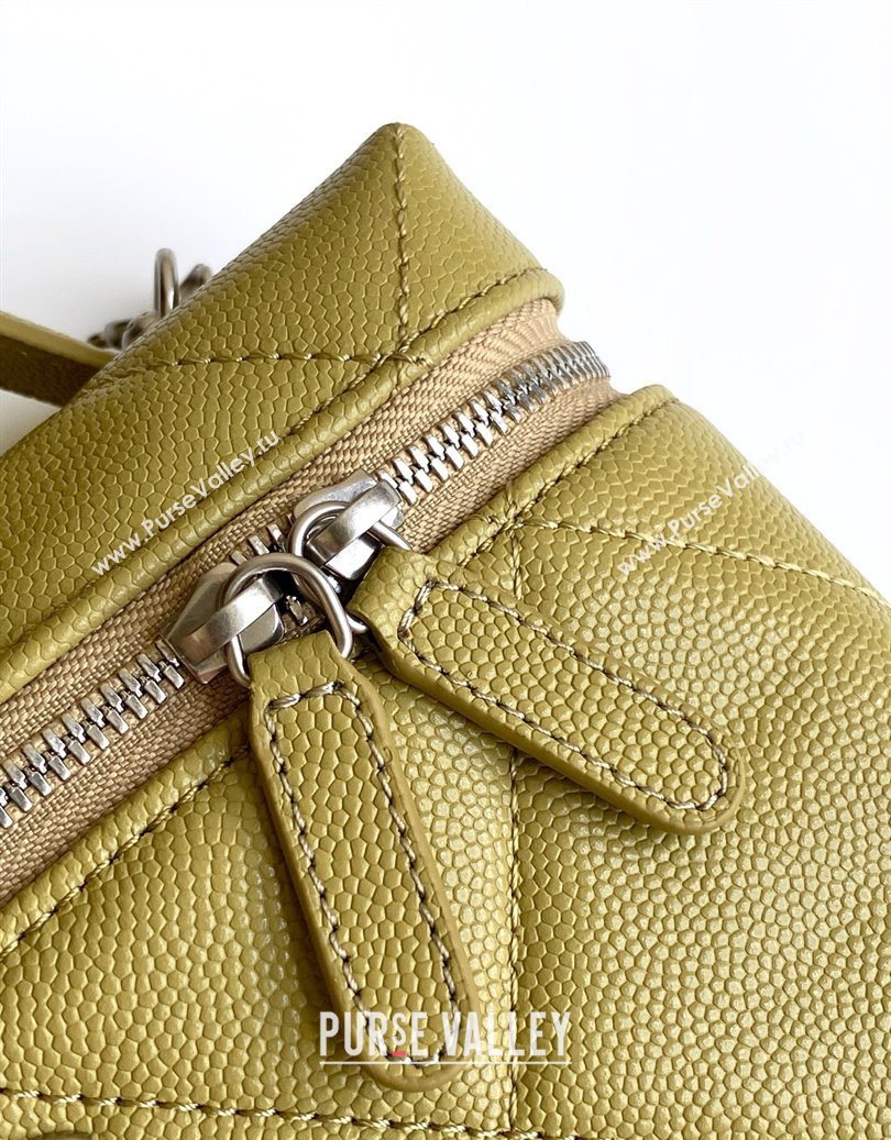 Chanel Grained Shiny Calfskin Vanity Case with Chain and Top Handle Yellow Green 2025 AP4936 (yezi-251010135)