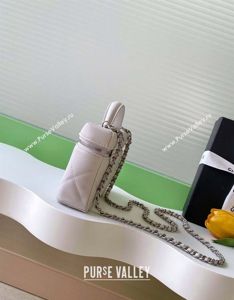 Chanel Grained Shiny Calfskin Vanity Case with Chain and Top Handle Pale Grey/Silver 2025 AP4936 (yezi-251010138)