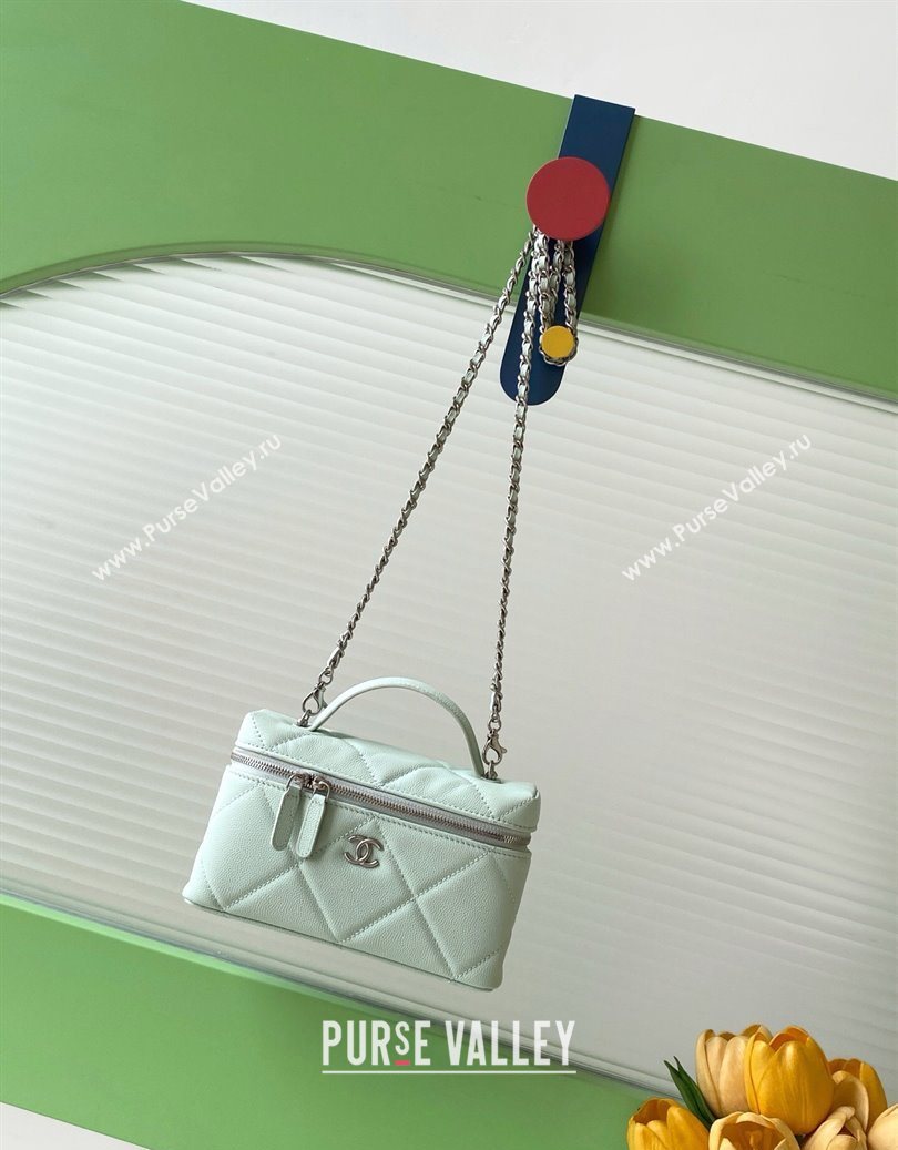 Chanel Grained Shiny Calfskin Vanity Case with Chain and Top Handle Light Green/Silver 2025 AP4936 (yezi-251010139)