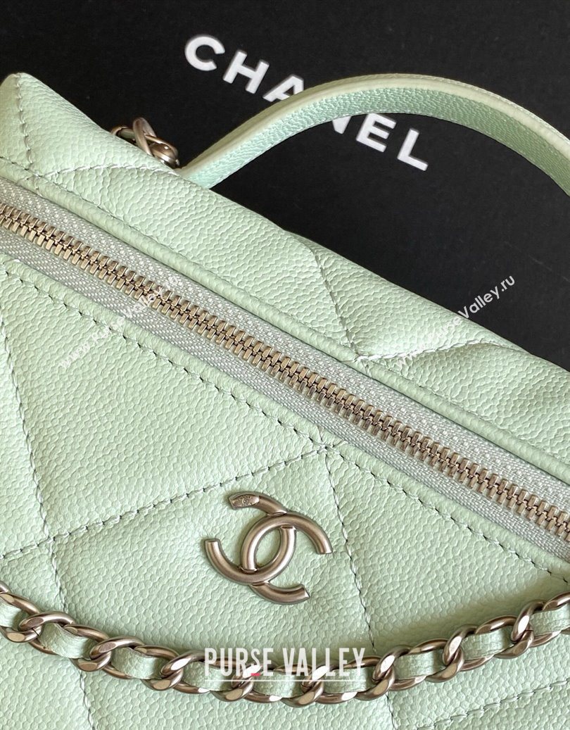 Chanel Grained Shiny Calfskin Vanity Case with Chain and Top Handle Light Green/Silver 2025 AP4936 (yezi-251010139)