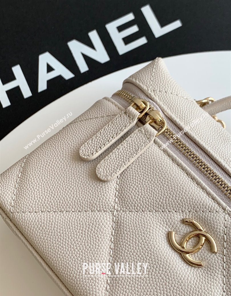 Chanel Grained Shiny Calfskin Vanity Case with Chain and Top Handle Pale Grey/Gold 2025 AP4936 (yezi-251010142)
