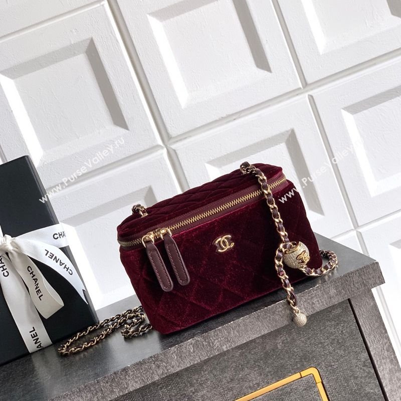 Chanel Velvet Vanity Case with Chain and Strass Ball Burgundy 2025 CH101007 (yezi-251010122)