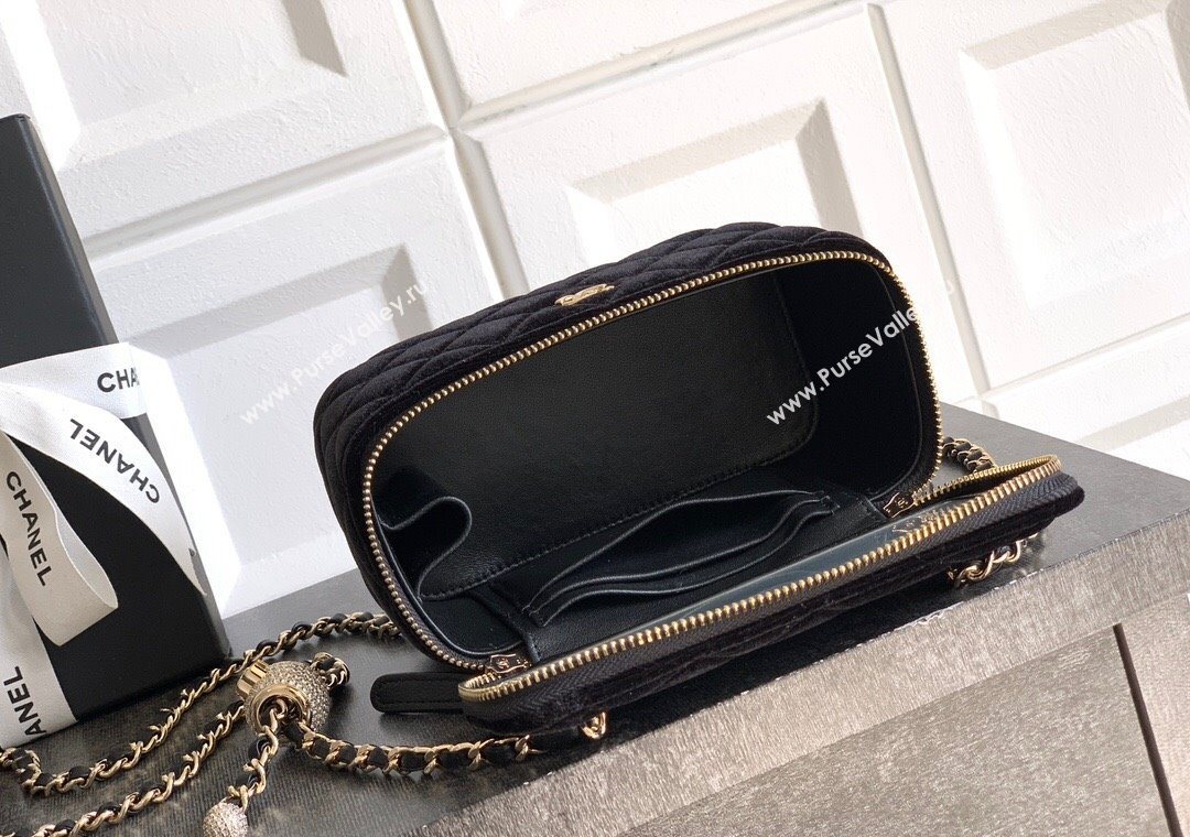 Chanel Velvet Vanity Case with Chain and Strass Ball Black 2025 CH101007 (yezi-251010124)