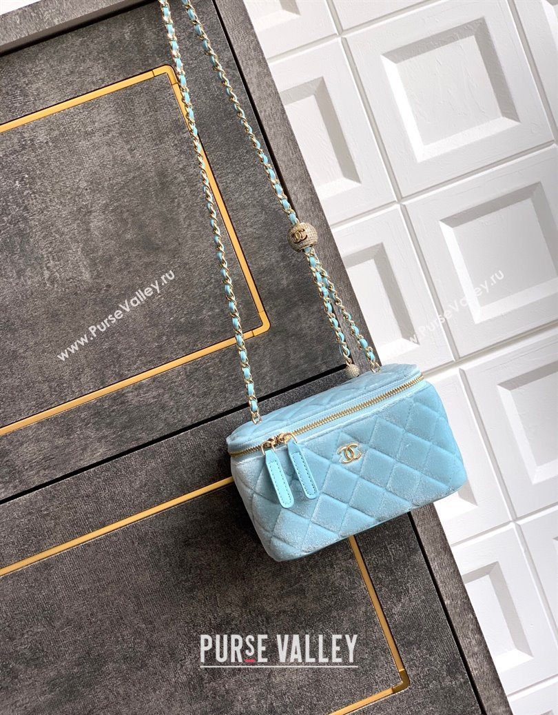 Chanel Velvet Vanity Case with Chain and Strass Ball Ice Blue 2025 CH101007 (yezi-251010126)