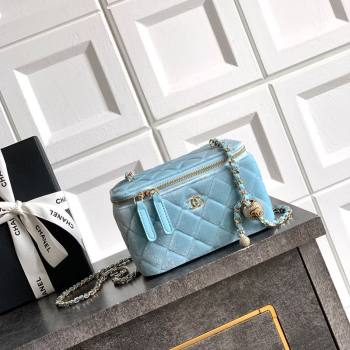Chanel Velvet Vanity Case with Chain and Strass Ball Ice Blue 2025 CH101007 (yezi-251010126)