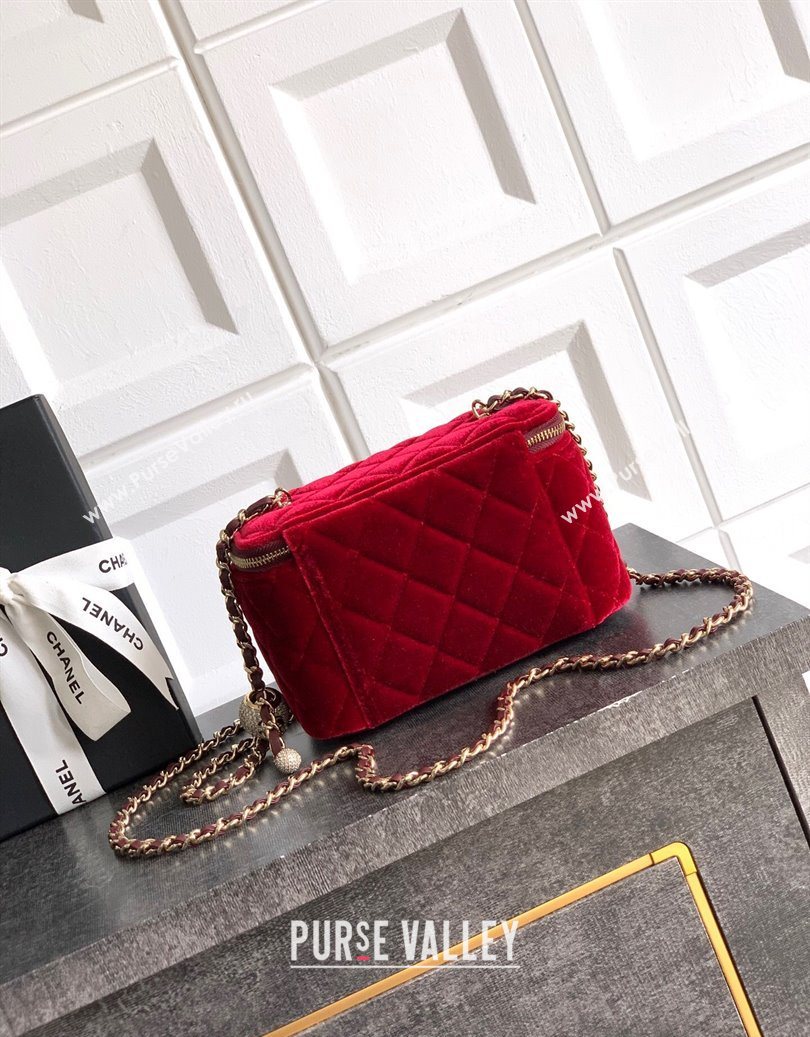 Chanel Velvet Vanity Case with Chain and Strass Ball Red 2025 CH101007 (yezi-251010127)