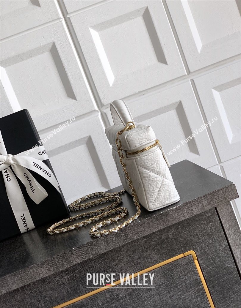Chanel Grained Shiny Calfskin Vanity Case with Chain and Top Handle White/Gold 2025 AP4936 (yezi-251010131)