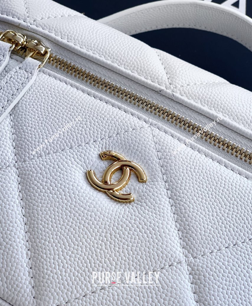 Chanel Grained Shiny Calfskin Vanity Case with Chain and Top Handle White/Gold 2025 AP4936 (yezi-251010131)