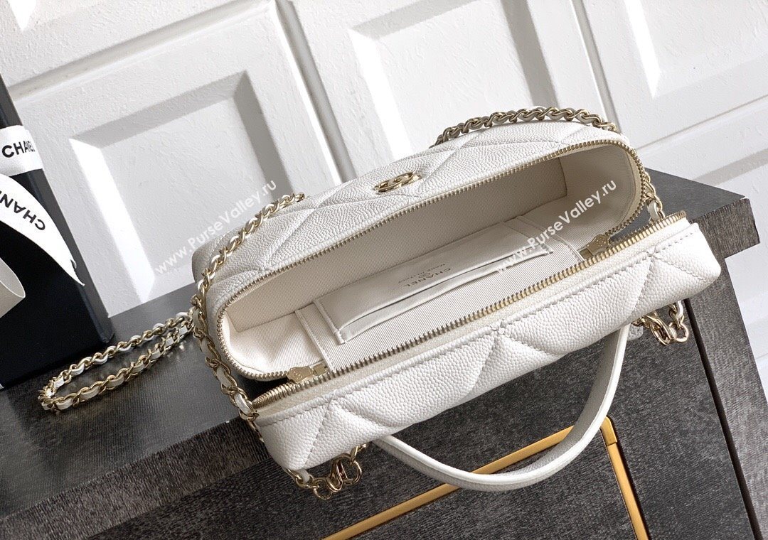 Chanel Grained Shiny Calfskin Vanity Case with Chain and Top Handle White/Gold 2025 AP4936 (yezi-251010131)