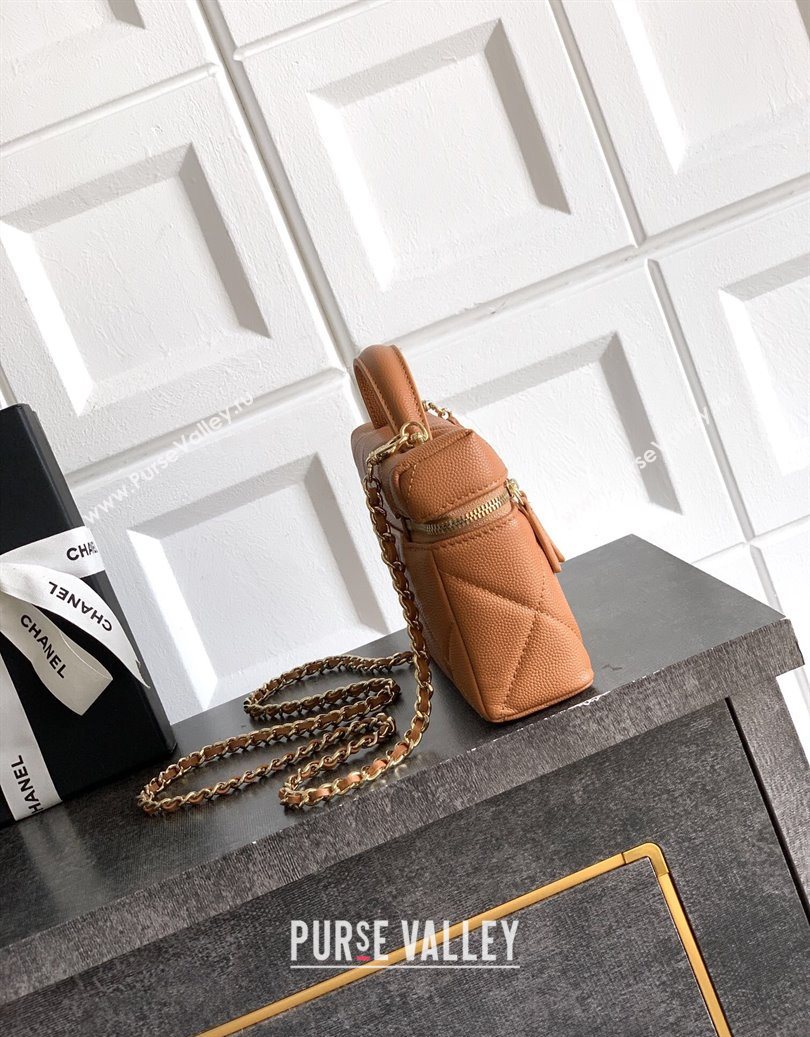 Chanel Grained Shiny Calfskin Vanity Case with Chain and Top Handle Caramel Brown 2025 AP4936 (yezi-251010133)