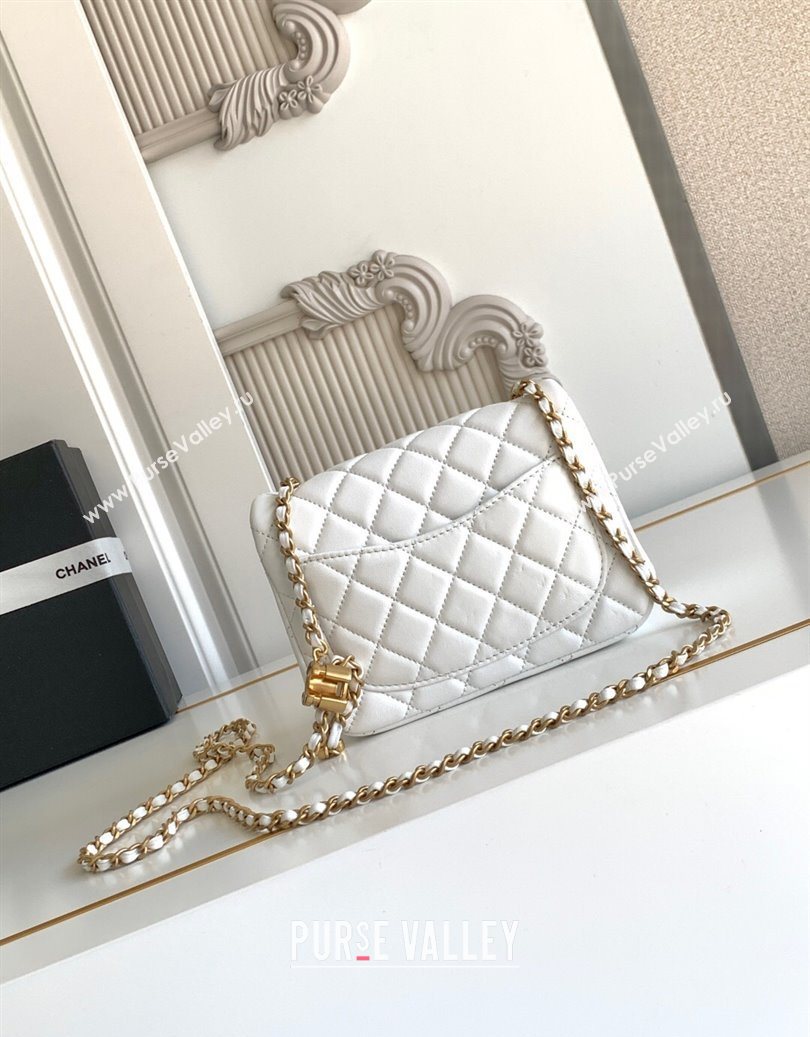 Chanel Shiny Lambskin Square Mini Flap Bag with CC Chain AS5758 White 2025 (yezi-251010163)