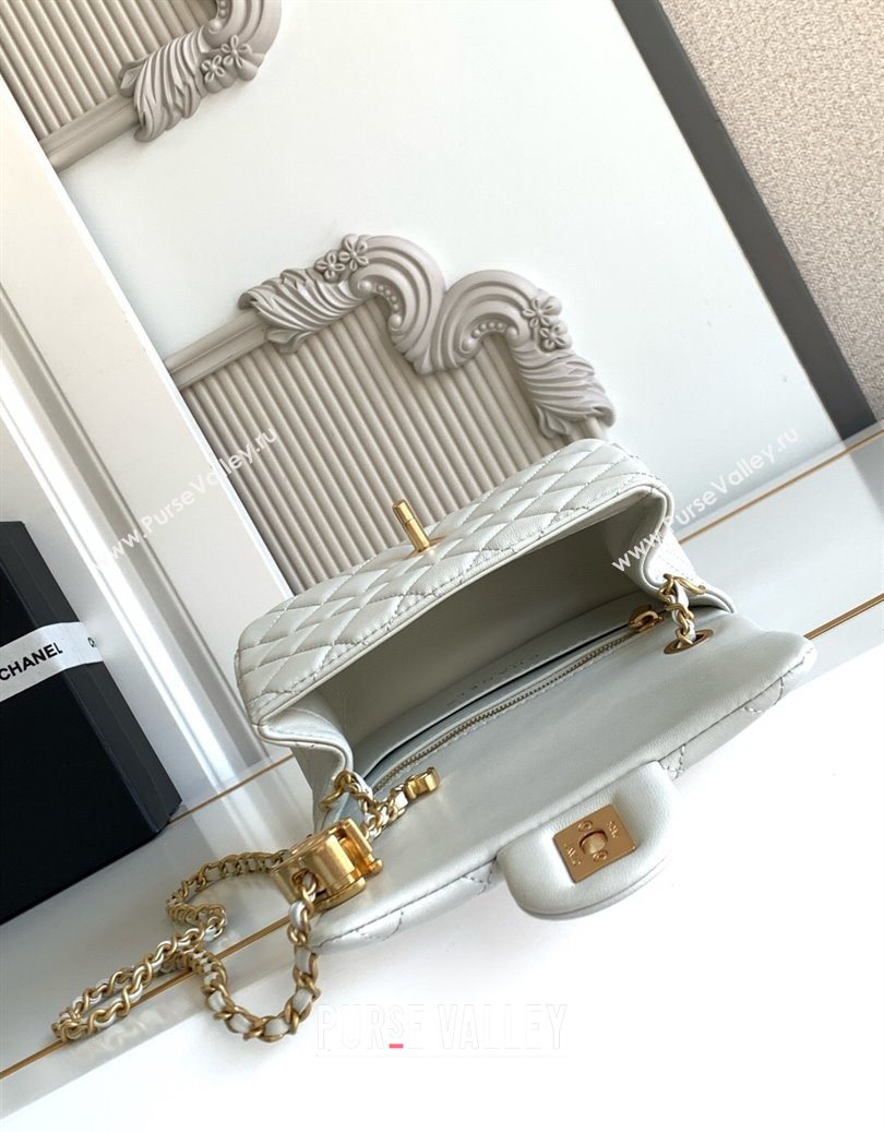 Chanel Shiny Lambskin Square Mini Flap Bag with CC Chain AS5758 Light Grey 2025 (yezi-251010165)