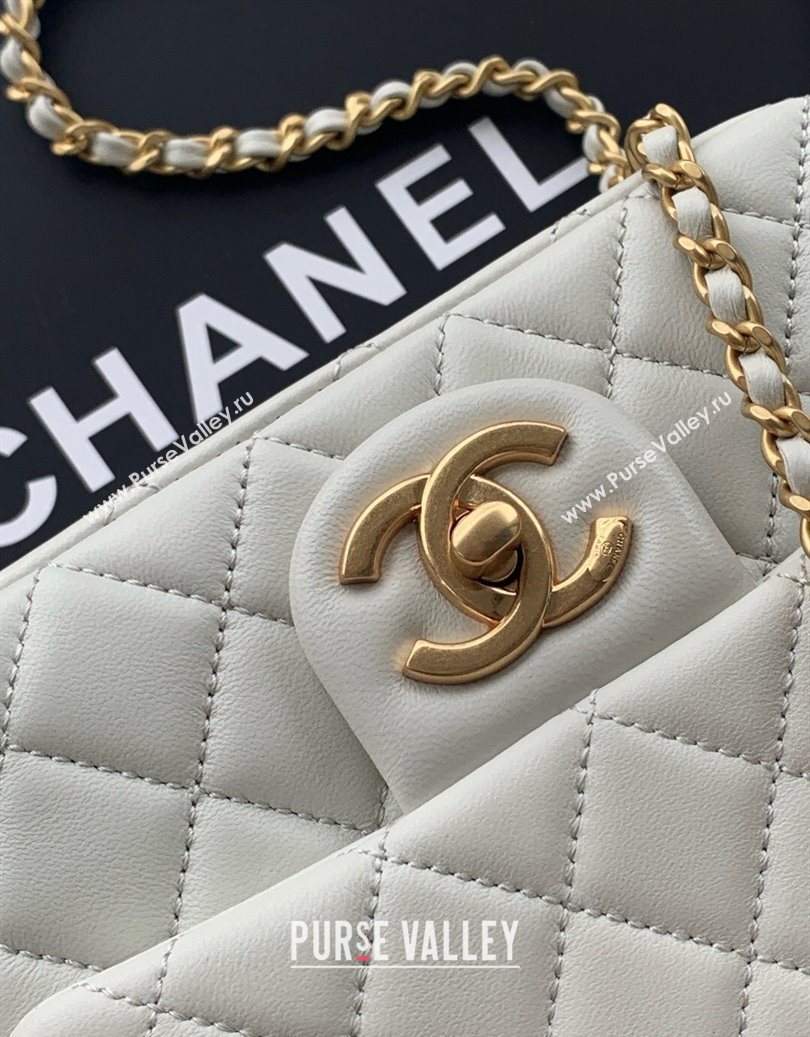 Chanel Shiny Lambskin Square Mini Flap Bag with CC Chain AS5758 Light Grey 2025 (yezi-251010165)