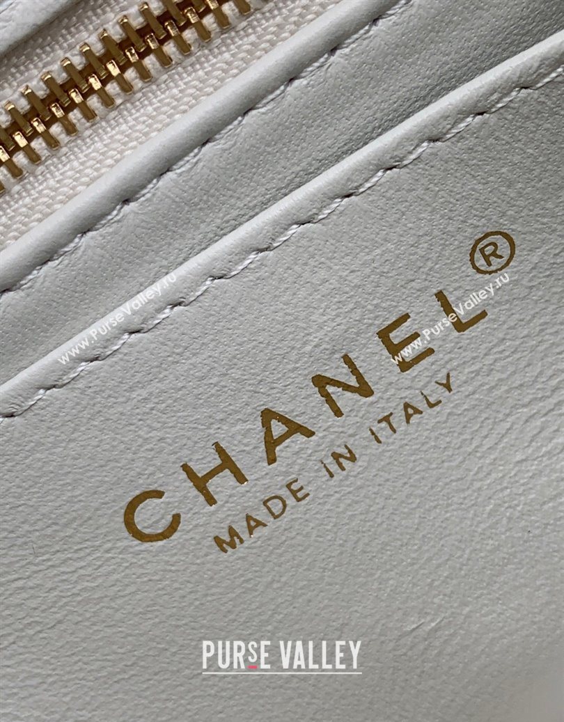 Chanel Shiny Lambskin Square Mini Flap Bag with CC Chain AS5758 Light Grey 2025 (yezi-251010165)