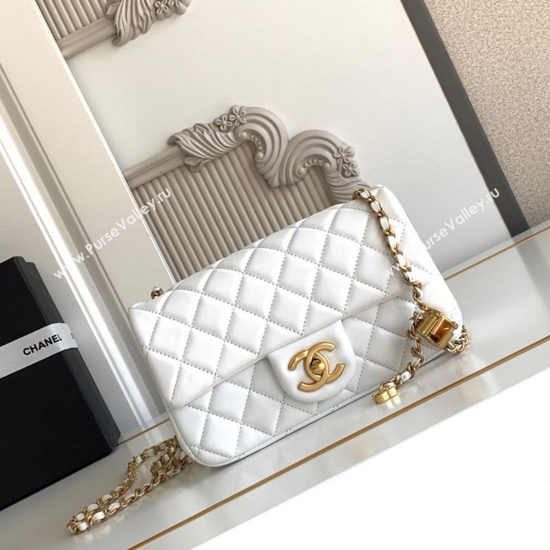 Chanel Shiny Lambskin Mini Flap Bag with CC Chain AS5759 White 2025 (yezi-251010170)