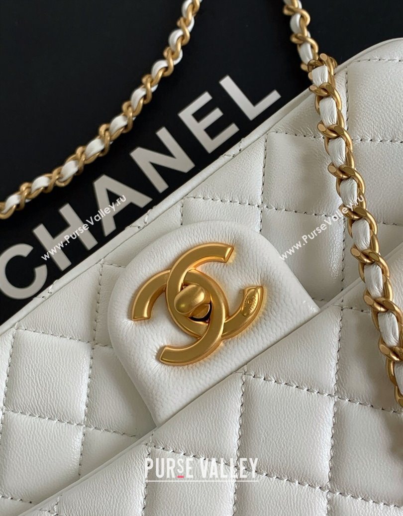 Chanel Shiny Lambskin Mini Flap Bag with CC Chain AS5759 White 2025 (yezi-251010170)