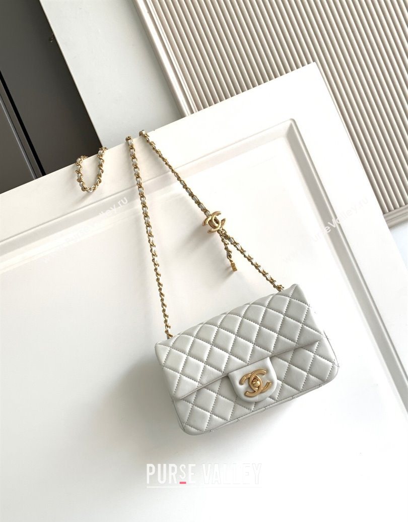Chanel Shiny Lambskin Mini Flap Bag with CC Chain AS5759 Light Grey 2025 (yezi-251010172)