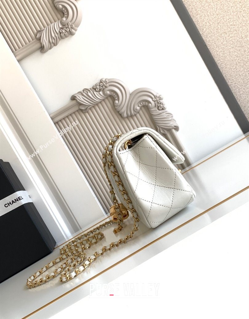 Chanel Shiny Lambskin Mini Flap Bag with CC Chain AS5759 Light Grey 2025 (yezi-251010172)