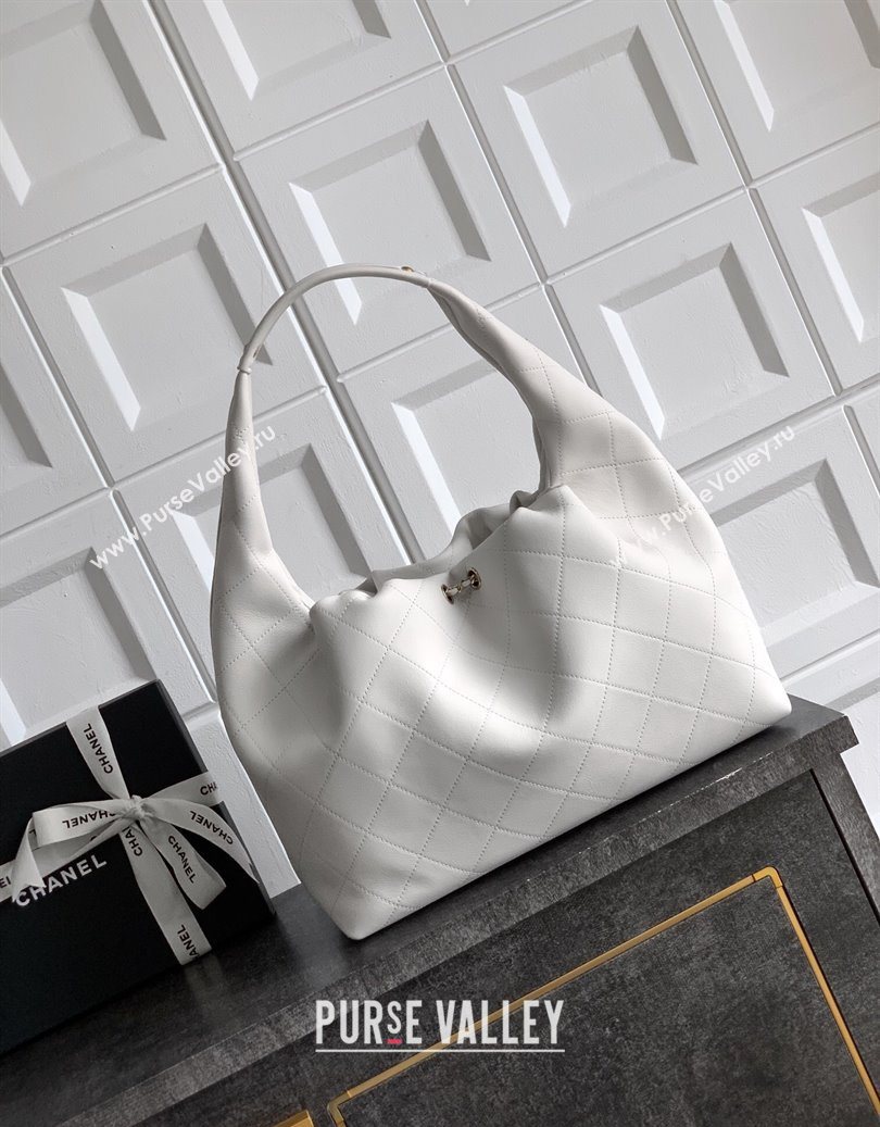 Chanel Quilted Soft Leather Hobo Bag White 2025 CH101101 (yezi-251011007)