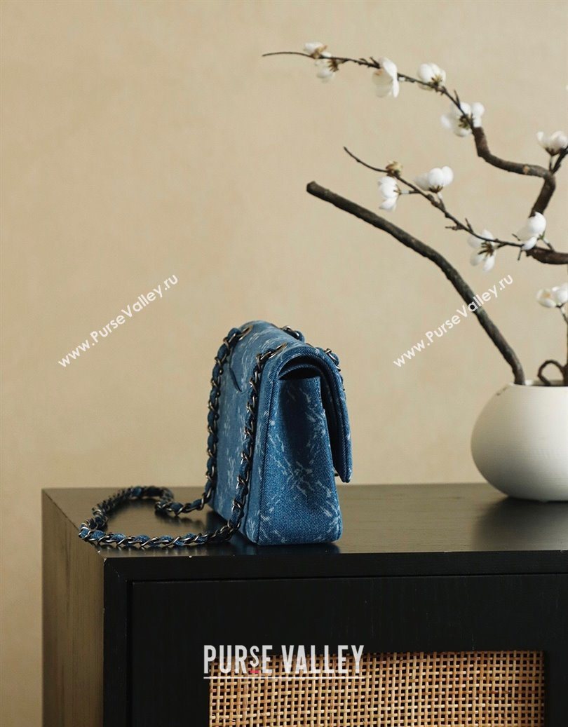 Chanel Denim Classic Medium Flap Bag Blue 2025 0812 (yezi-251010099)
