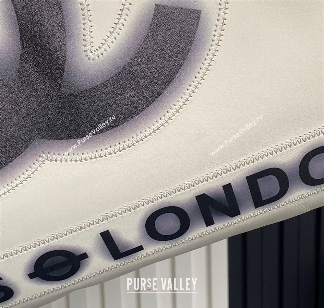 Chanel Printed Leather Vintage Airport Shopping Bag A9901 White/Black 2025 (yezi-251010005)