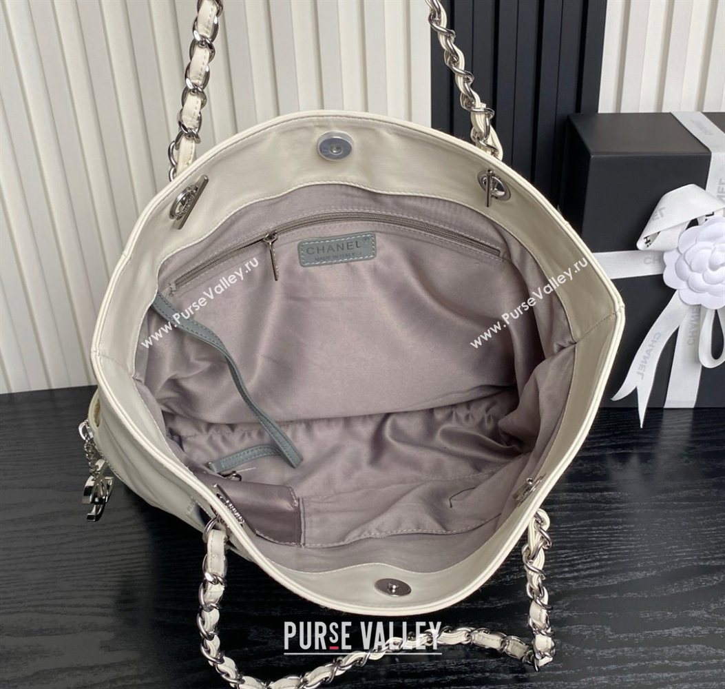 Chanel Printed Leather Vintage Airport Shopping Bag A9901 White/Black 2025 (yezi-251010005)