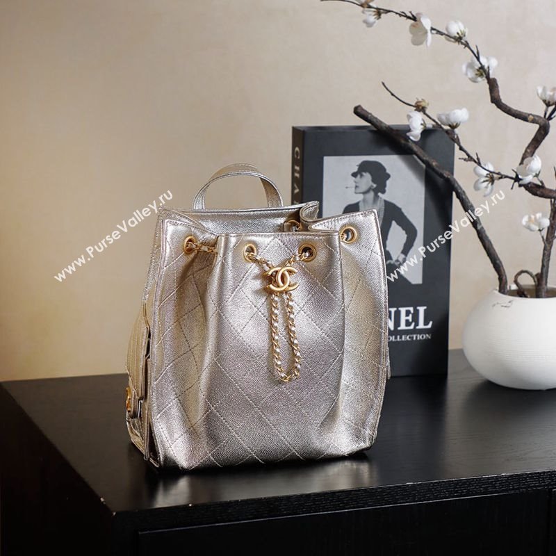 Chanel Grained Calfskin 25 Medium Backpack Bag Champagne Gold 2025 AS5600 (yezi-251009097)
