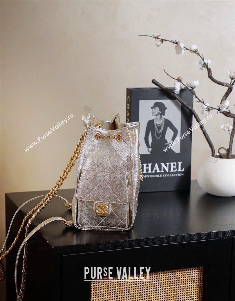 Chanel Grained Calfskin 25 Medium Backpack Bag Champagne Gold 2025 AS5600 (yezi-251009097)