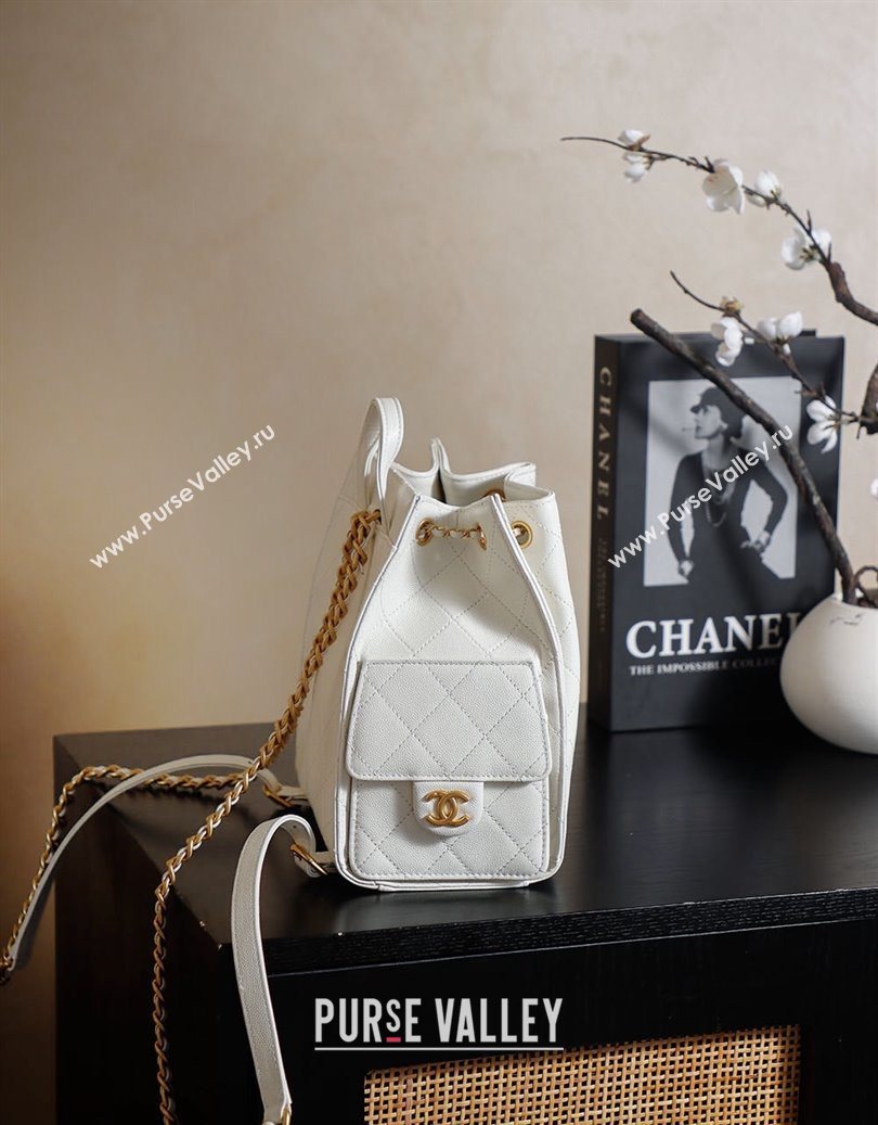 Chanel Grained Calfskin 25 Medium Backpack Bag White 2025 AS5600 (yezi-251009103)