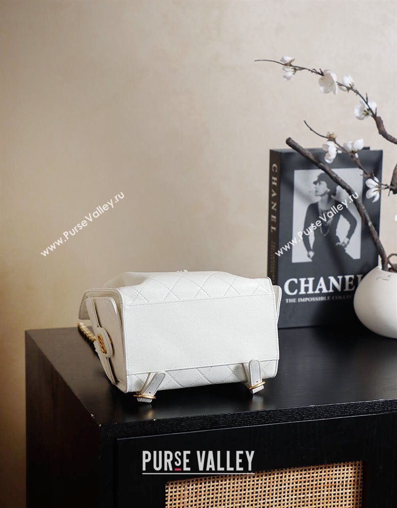 Chanel Grained Calfskin 25 Medium Backpack Bag White 2025 AS5600 (yezi-251009103)