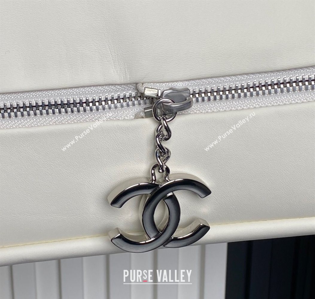 Chanel Printed Leather Vintage Airport Flap Bag A9902 White/Red 2025 (yezi-251009105)