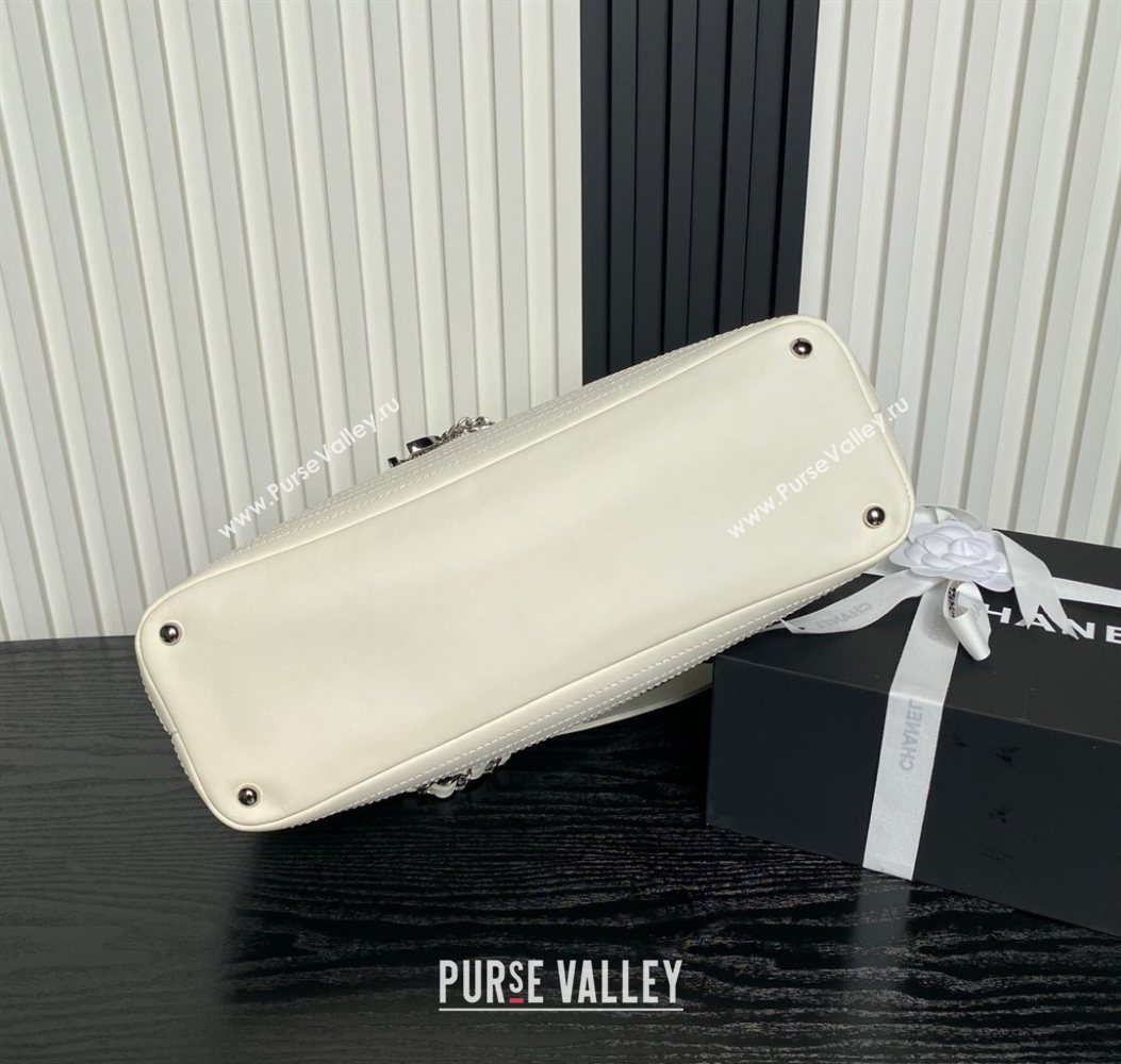 Chanel Quilted Calfskin Leather Vintage Airport Flap Bag A9902 White 2025 (yezi-251010002)