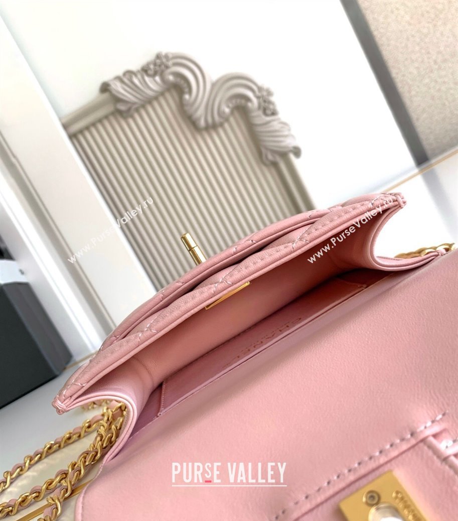 Chanel Shiny Lambskin Clutch with chain and Top Handle Light Pink 2025 AP4675 (yezi-251009087)