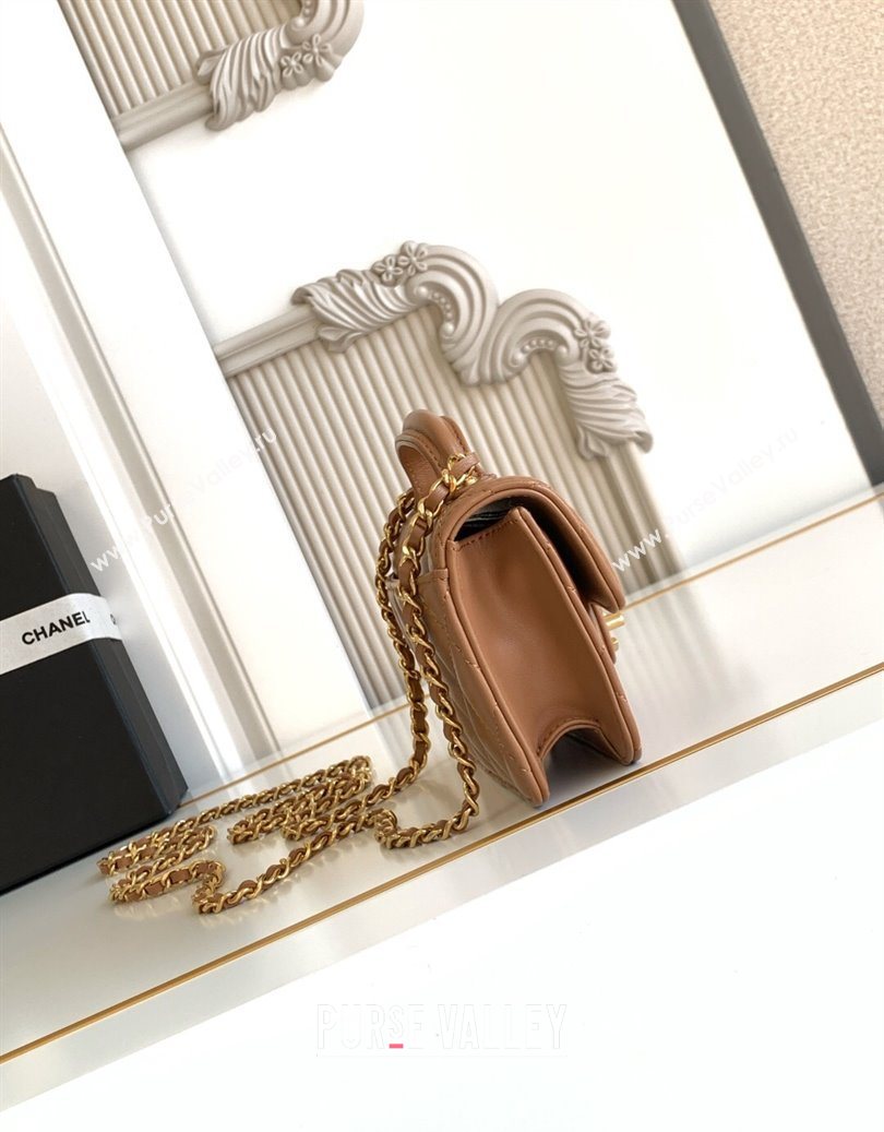 Chanel Shiny Lambskin Clutch with chain and Top Handle Brown 2025 AP4675 (yezi-251009088)