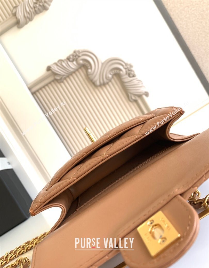 Chanel Shiny Lambskin Clutch with chain and Top Handle Brown 2025 AP4675 (yezi-251009088)