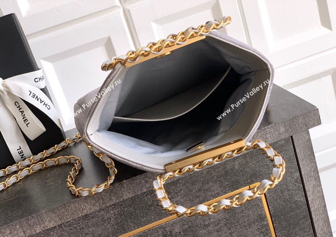 Chanel Quilted Suede Small Flap Handbag Grey 2025 CH101001 (yezi-251010035)