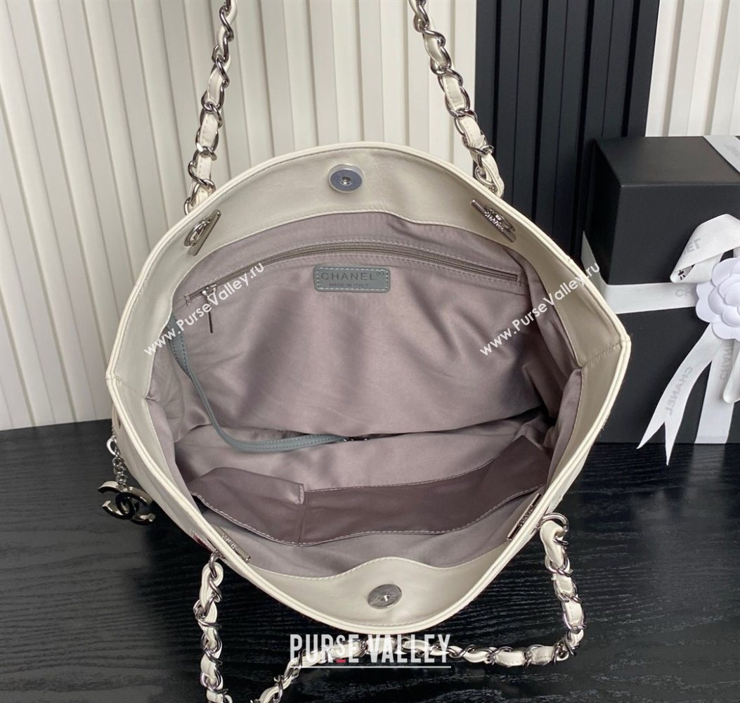 Chanel Printed Leather Vintage Airport Shopping Bag A9901 White/Red 2025 (yezi-251010004)