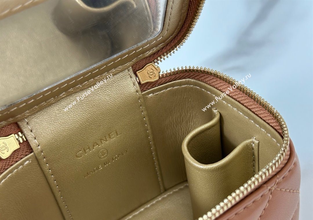 Chanel Lambskin Small Vanity Case with CC Chain Brown 2025 AP3941 (YM-251011095)