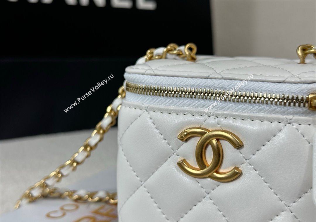 Chanel Lambskin Small Vanity Case with CC Chain White 2025 AP3941 (YM-251011096)