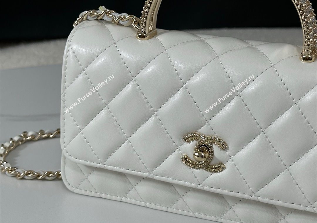 Chanel Lambskin Clutch with Chain and Top Handle White 2025 AP4831 (YM-251011098)