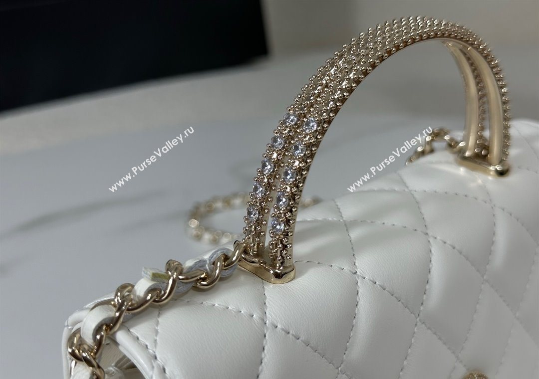 Chanel Lambskin Clutch with Chain and Top Handle White 2025 AP4831 (YM-251011098)