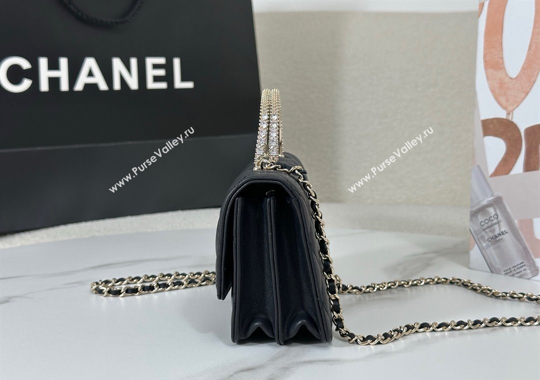 Chanel Lambskin Clutch with Chain and Top Handle Black 2025 AP4831 (YM-251011101)