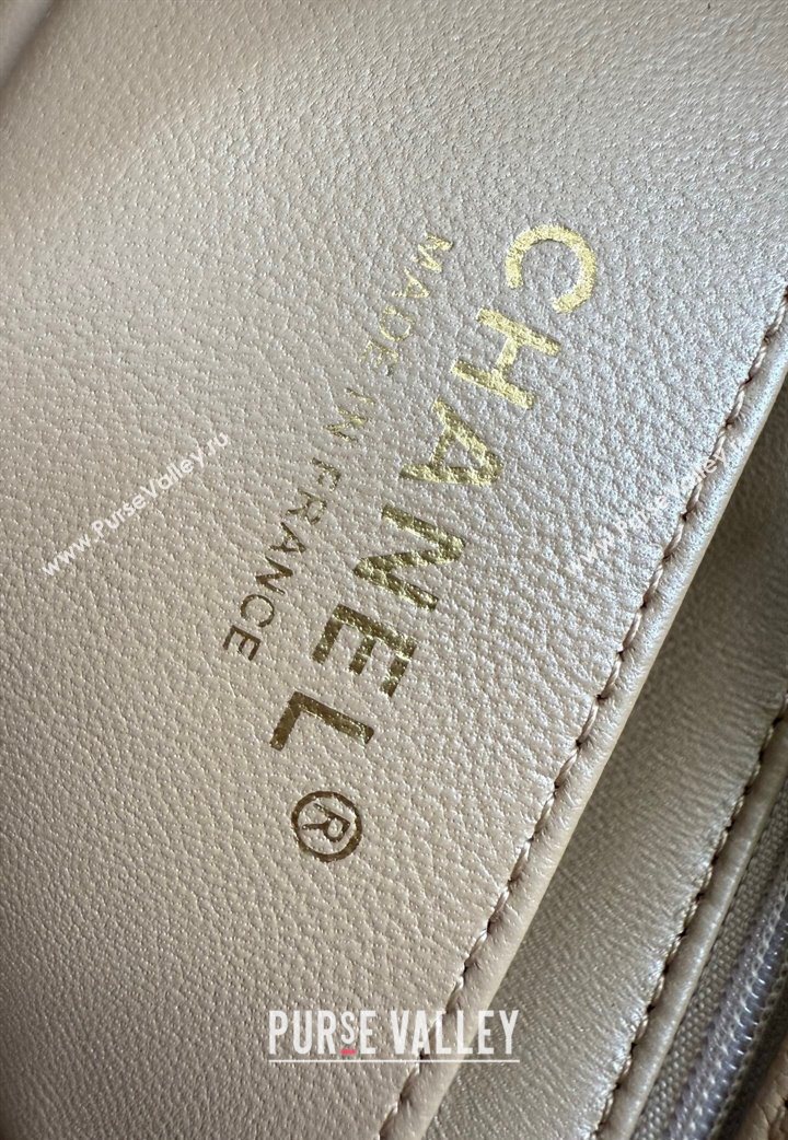 Chanel Pearly Caviar-Grained Calfskin Classic Mini Flap Bag A01116 Beige 2025 1013 (YD-251013013)