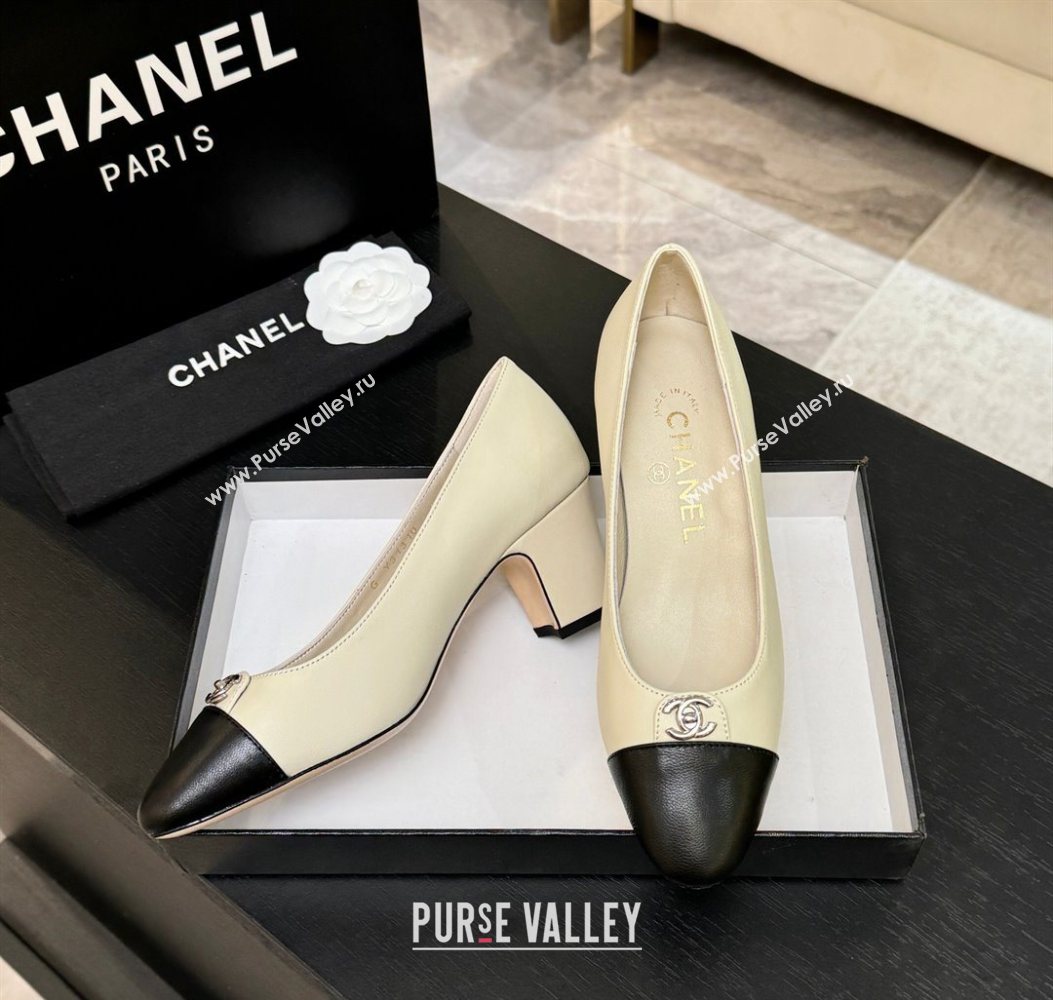 Chanel Lambskin Leather Pumps 6.5cm with CC Tag White 2025 G46441 2 (MD-251103019)