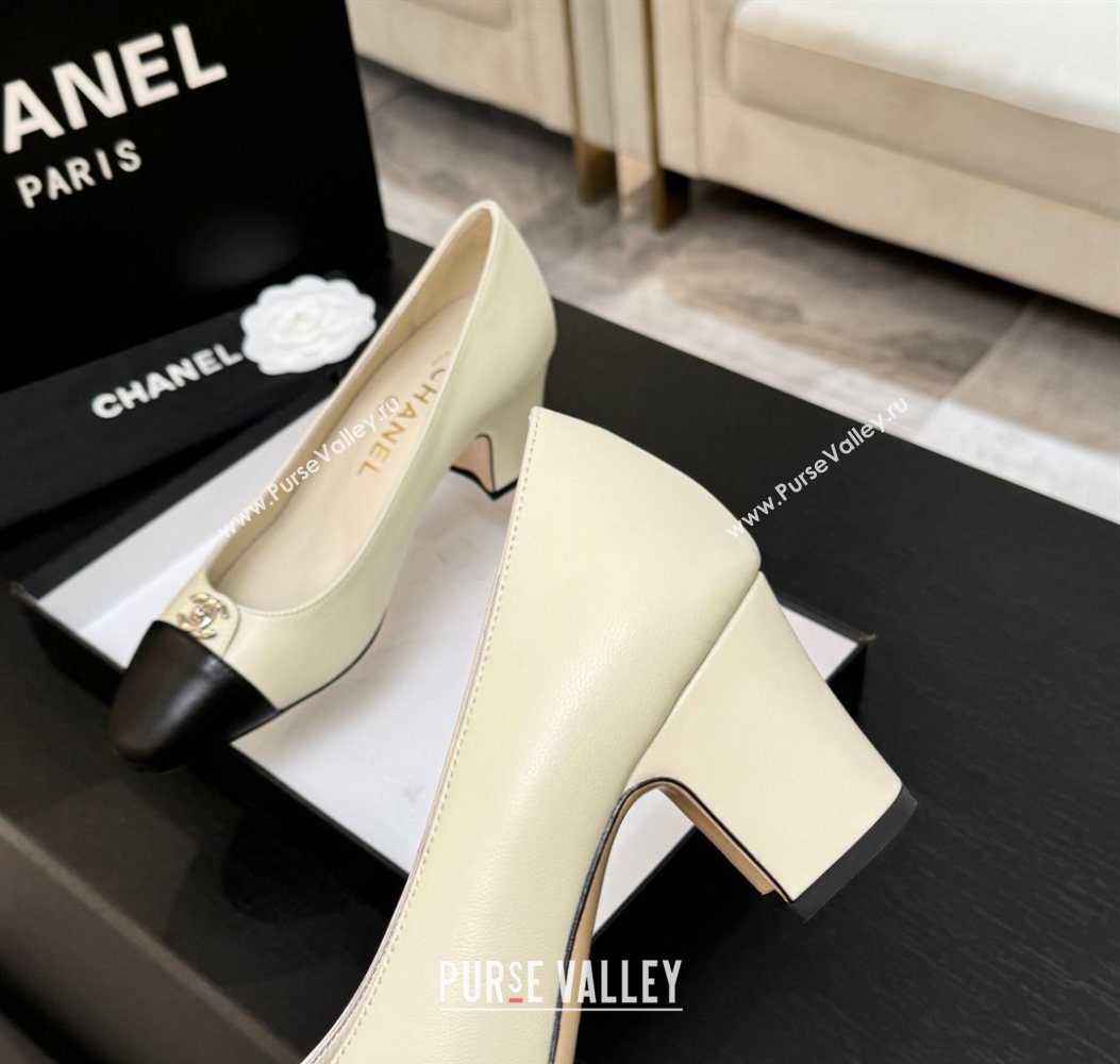 Chanel Lambskin Leather Pumps 6.5cm with CC Tag White 2025 G46441 2 (MD-251103019)