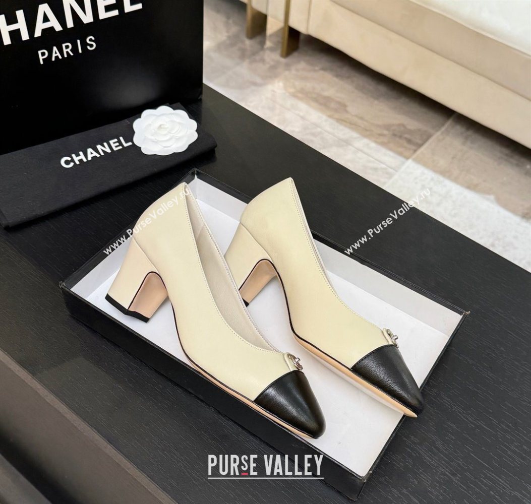 Chanel Lambskin Leather Pumps 6.5cm with CC Tag White 2025 G46441 2 (MD-251103019)