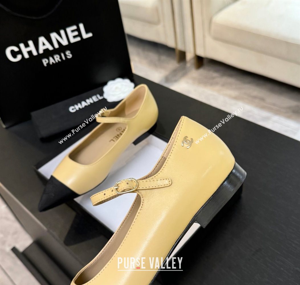 Chanel Lambskin Grosgrain Pointed Mary Janes Ballet Flats Beige Yellow 2025 G46849 (MD-251103043)