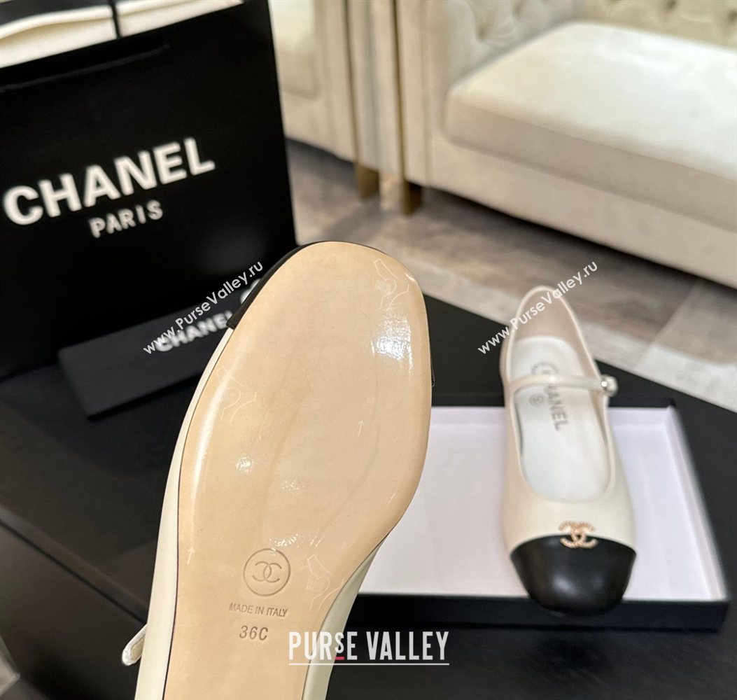 Chanel Lambskin and Calfskin Leather Mary Janes Ballets Flat with Strass CC White 2025 CH110301 (MD-251103011)