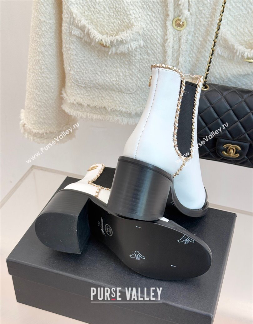 Chanel Calfskin Leather Heel Ankle Boots 5cm with Chain White 2025 CH110402 (MD-251104028)