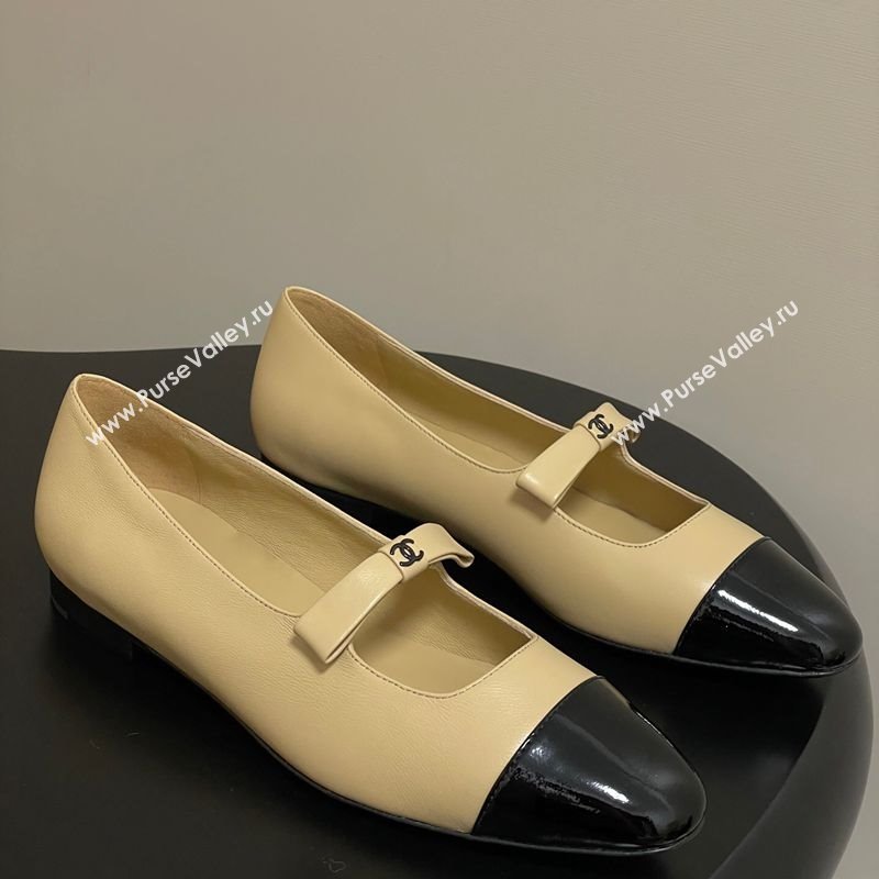Chanel Lambskin and Patent Leather Mary Janes Ballet Flats with Bow Beige 2025 CH110302 (MD-251103068)
